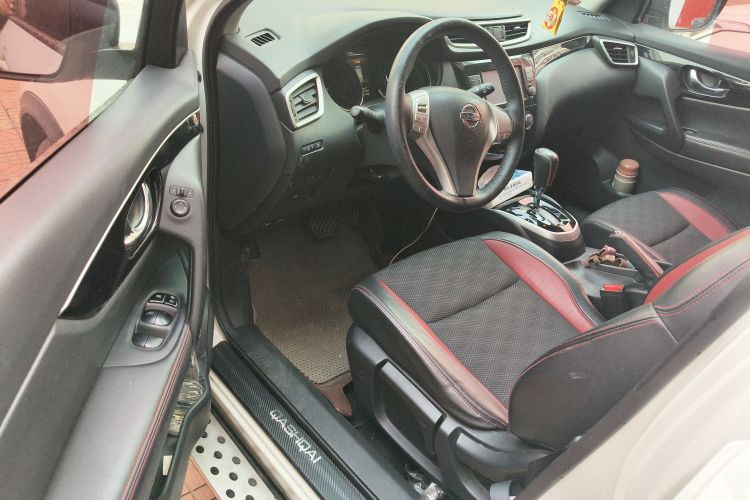 日产 逍客 2017款 2.0L CVT智享版 国V中控内饰20