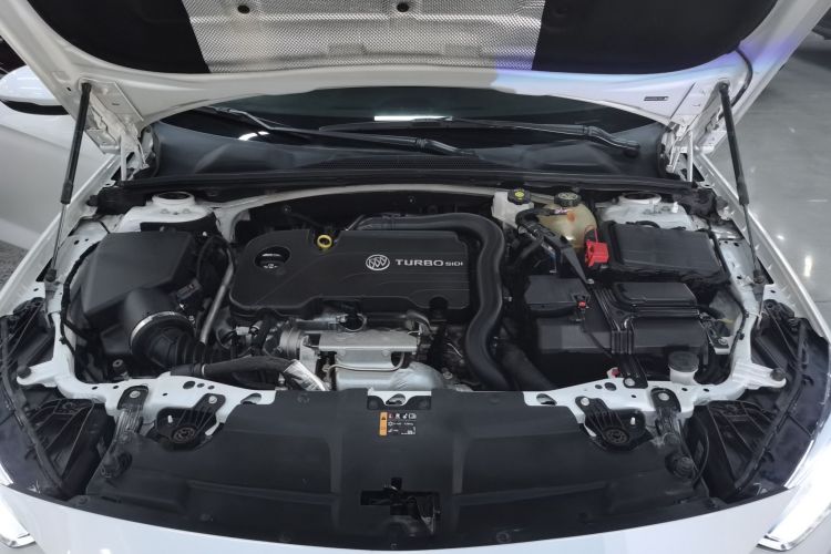 别克 君威 2023款 552T 智享型局部细节24