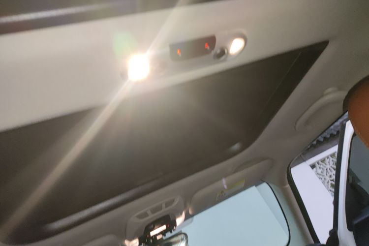 MINI 2022款 1.5T ONE 五门版PLUS中控内饰22