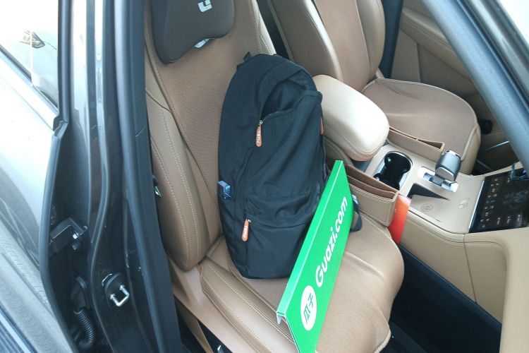 理想汽车 理想ONE 2021款 增程6座版局部细节41