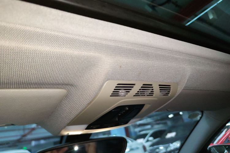 宝马1系(进口) 2015款 118i 领先型局部细节22