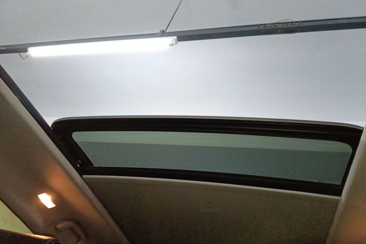 江铃 驭胜S330 2016款 1.5L GTDi 自动两驱尊贵版中控内饰22