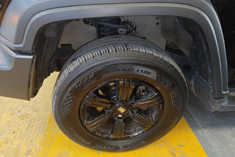 坦克300 2024款 2.0T 挑战者车身外观35