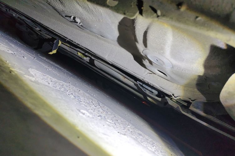 标致408 2015款 1.2T 自动豪华版局部细节9001