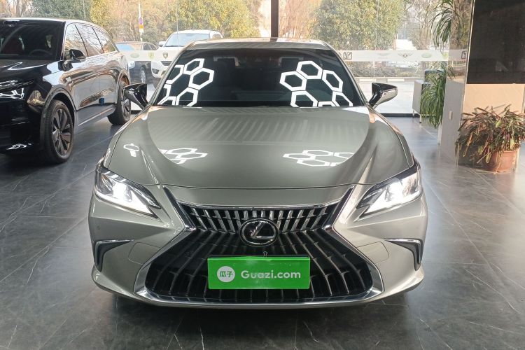 雷克萨斯ES 2022款 200 卓越版车身外观6001