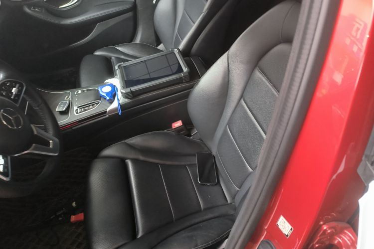 奔驰C级 2019款 C 260 L 运动版中控内饰19