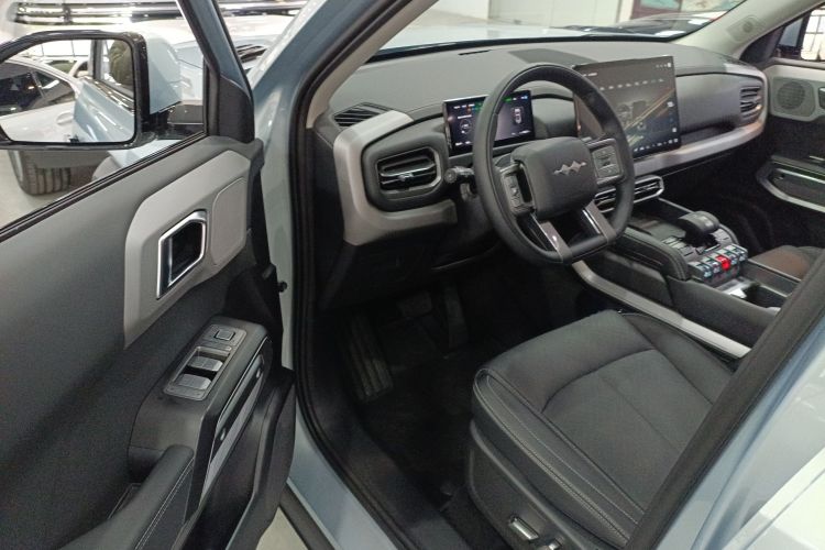 方程豹 钛3 2025款 501KM 后驱智驾Max版中控内饰7003