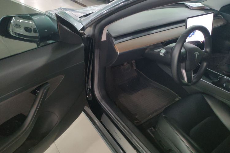 特斯拉 Model 3 2020款 标准续航后驱升级版中控内饰7003