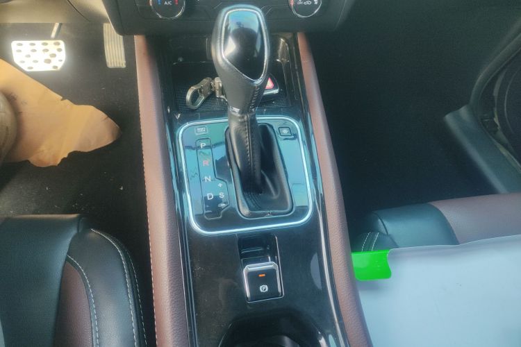 东风风光 风光580 2017款 改款 1.5T CVT豪华型中控内饰18