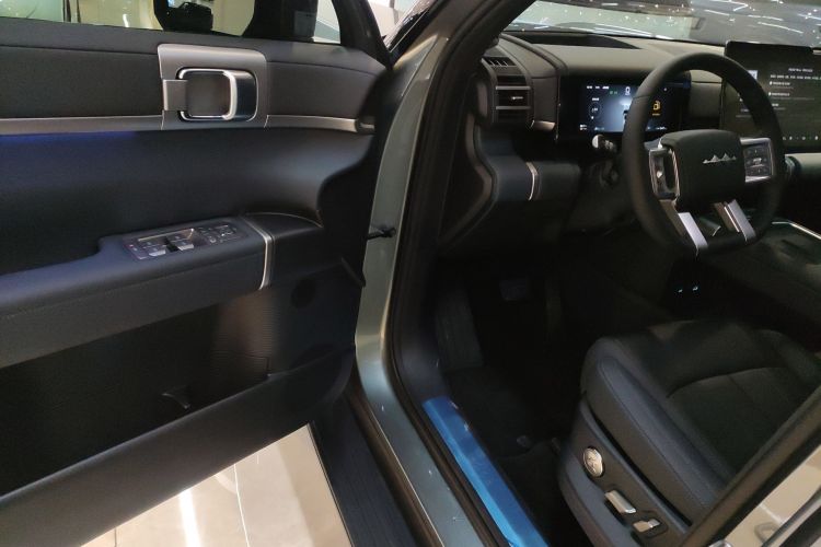 方程豹 钛7 2025款 190KM四驱Ultra版中控内饰7003