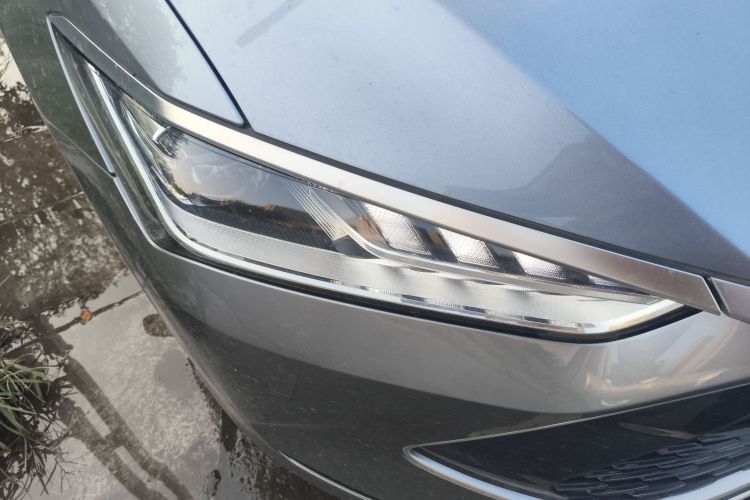 比亚迪 秦PLUS 2024款 荣耀版 DM-i 55KM领先型车身外观6006