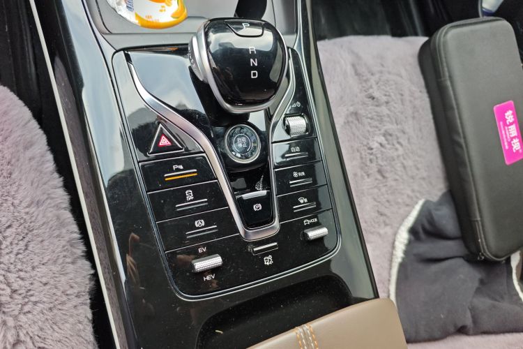 比亚迪 秦PLUS 2023款 冠军版 DM-i 55KM领先型中控内饰18