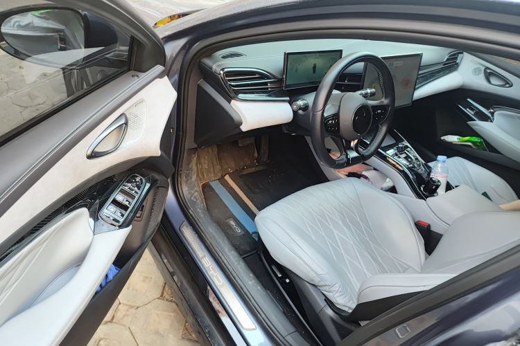 比亚迪 海豹 2022款 550km 标准续航后驱版尊贵型中控内饰7003