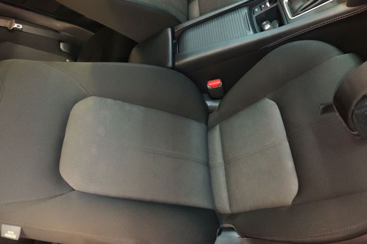 马自达CX-4 2021款 2.0L 自动两驱蓝天活力版局部细节41