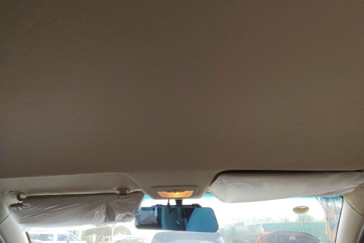 宝骏730 2019款 1.5L 手动超值型 7座 国VI中控内饰22