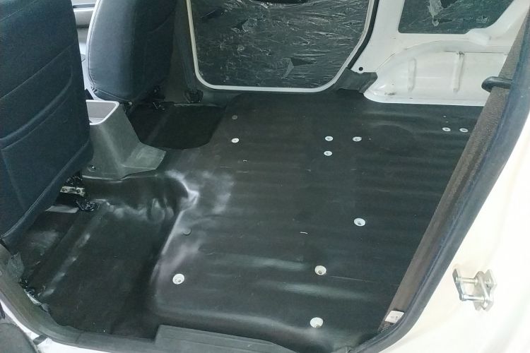 五菱汽车 五菱宏光 2018款 1.5L 经典款S基本型中控内饰21