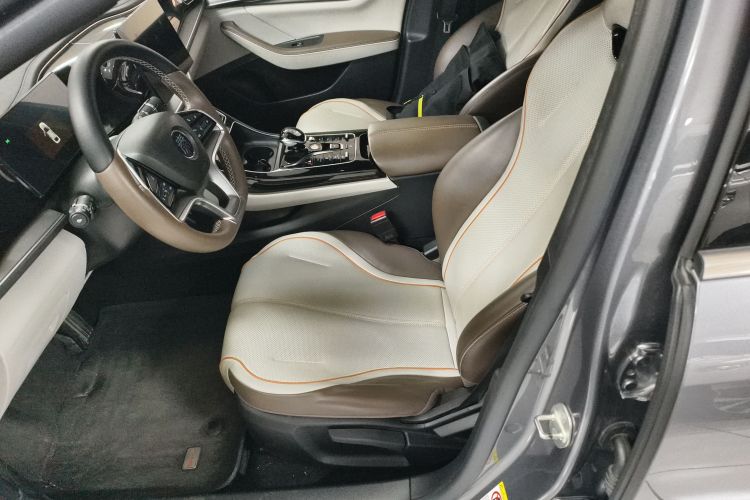 比亚迪 秦PLUS 2024款 荣耀版 EV 420KM领先型中控内饰19