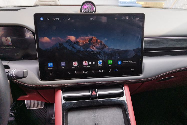 鸿蒙智行 问界M5 2024款 增程 Max RS 四驱高阶智驾版局部细节16