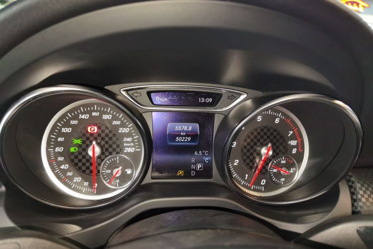 奔驰A级(进口) 2018款 A 200 时尚型局部细节14