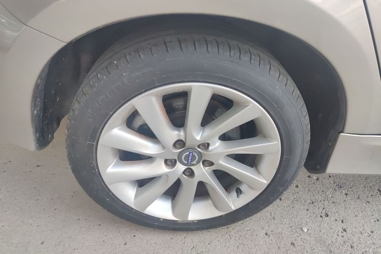 沃尔沃S60 2016款 S60L T4 智远版车身外观6008