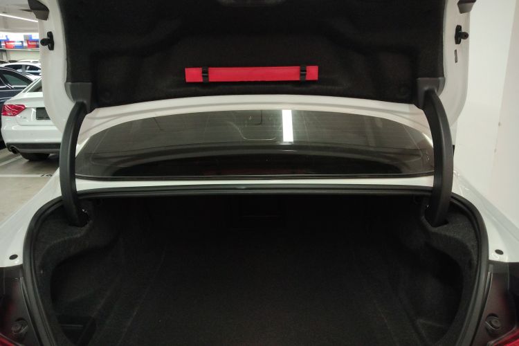 沃尔沃S60 2023款 B4 智远豪华版机舱底盘23