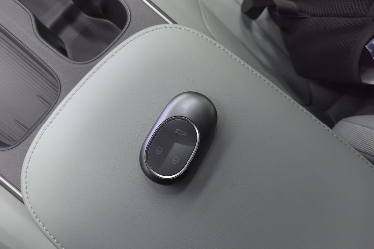 蔚来ET5 2022款 75kWh中控内饰11