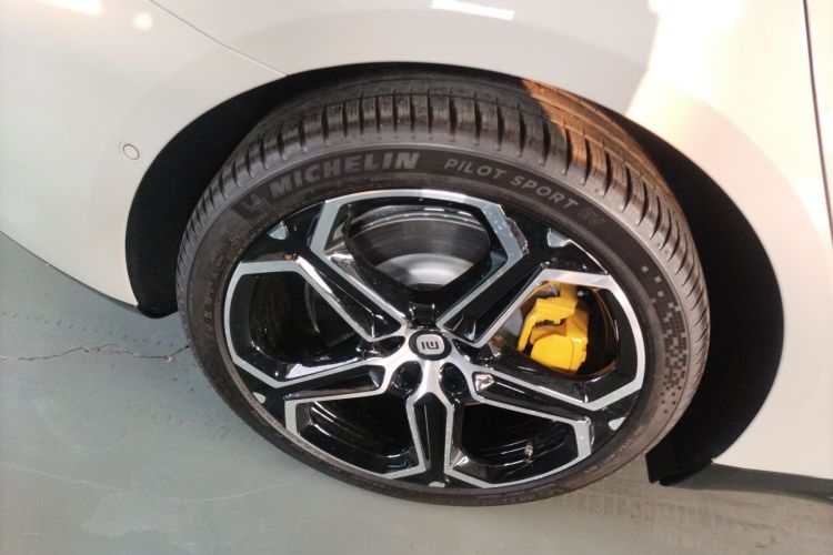 小米汽车 小米SU7 2024款 后驱超长续航高阶智驾Pro版车身外观6008