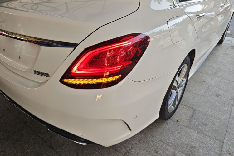 奔驰C级 2019款 C 260 L 运动版车身外观6001