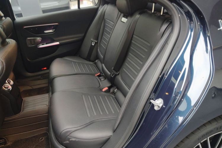 奔驰C级 2022款 改款 C 260 L 运动版中控内饰7004