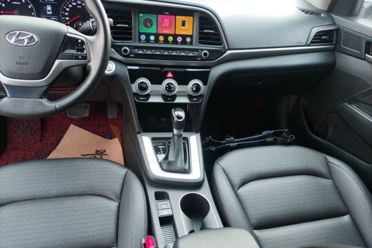 现代 领动 2020款 1.5L CVT智炫·精英型中控内饰18