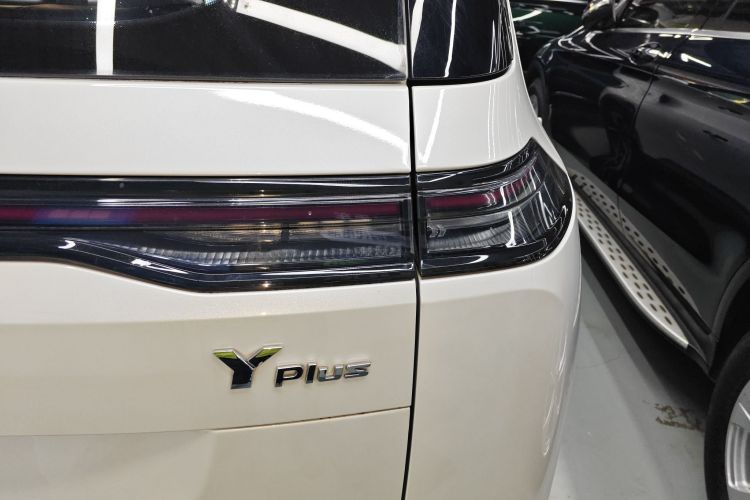 埃安 AION Y 2023款 Younger 星耀版车身外观9