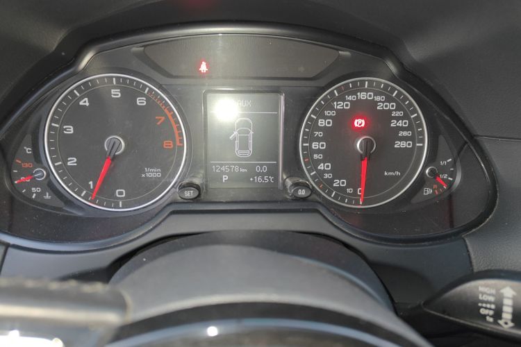 奥迪Q5 2016款 40 TFSI 进取型中控内饰14