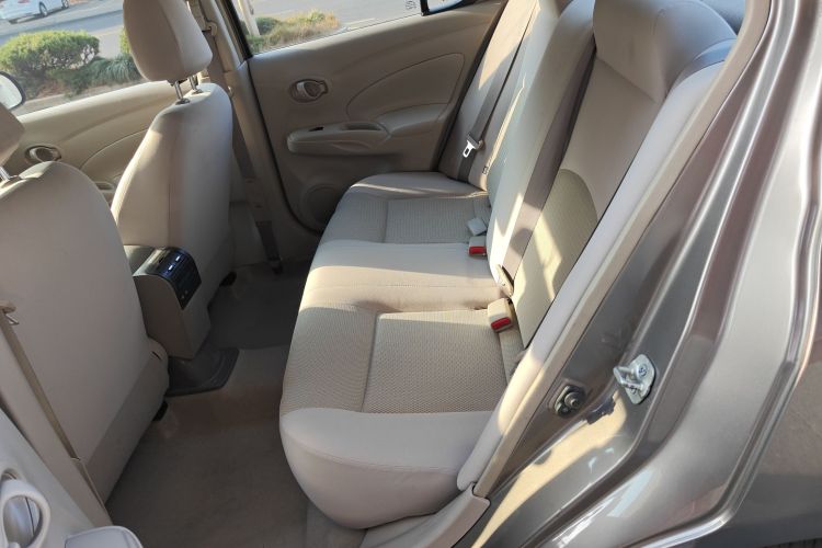 日产 阳光 2015款 1.5XE CVT舒适版中控内饰21