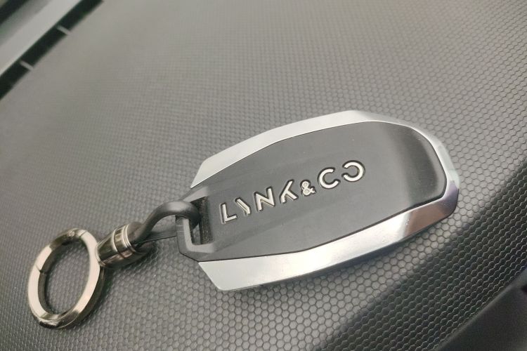 领克03 2020款 2.0TD 自动劲版中控内饰11