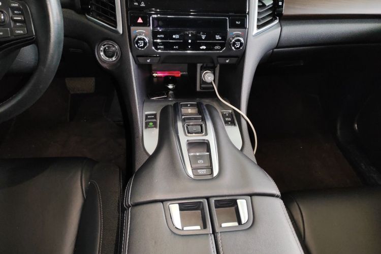 本田 冠道 2017款 370TURBO 两驱豪华版中控内饰18