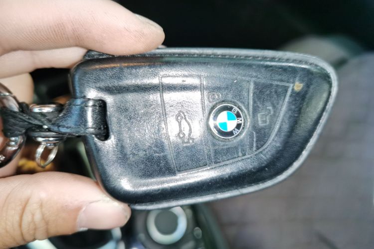 宝马2系旅行车 2016款 218i 运动设计套装中控内饰7001