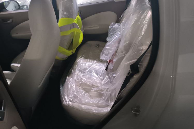 五菱汽车 宏光MINIEV 2025款 四门版 进阶款中控内饰21