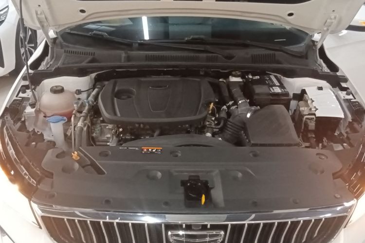 吉利汽车 帝豪 2023款 第4代冠军版 1.5L CVT豪华型机舱底盘24