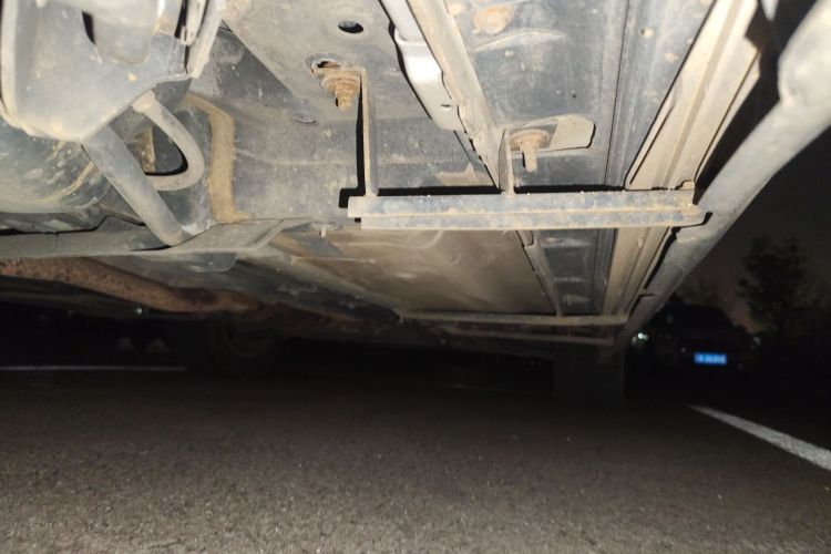 日产 奇骏 2014款 2.0L CVT智领版 2WD局部细节9002