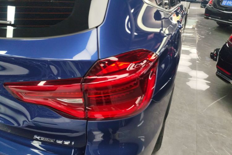 宝马X3 2021款 xDrive28i 豪华套装车身外观6006