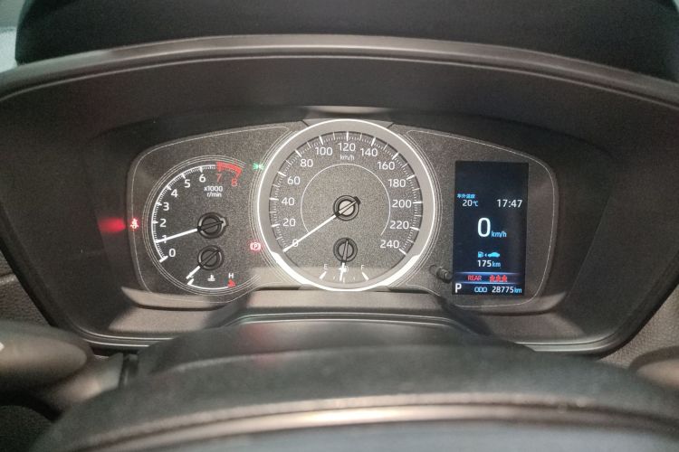 丰田 卡罗拉锐放 2022款 2.0L 先锋版局部细节14