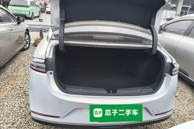 埃安 AION S Plus 2022款 80 科技版机舱底盘23