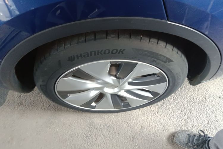 特斯拉 Model Y 2022款 改款 后轮驱动版车身外观6008