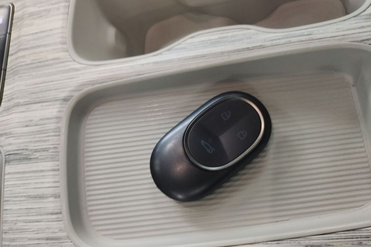 蔚来ET7 2022款 75kWh中控内饰11