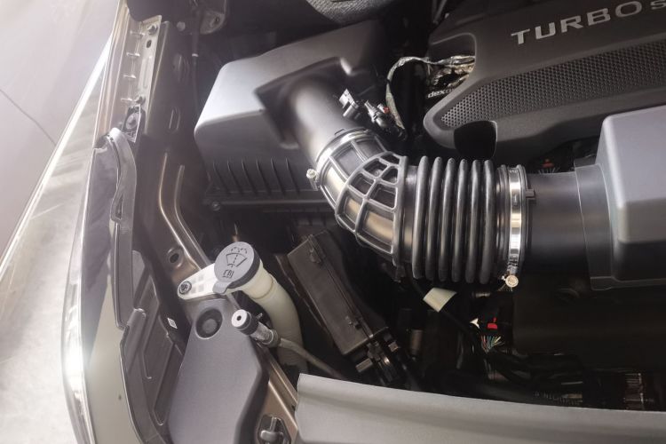 别克GL8 2023款 陆上公务舱 智享型机舱底盘25