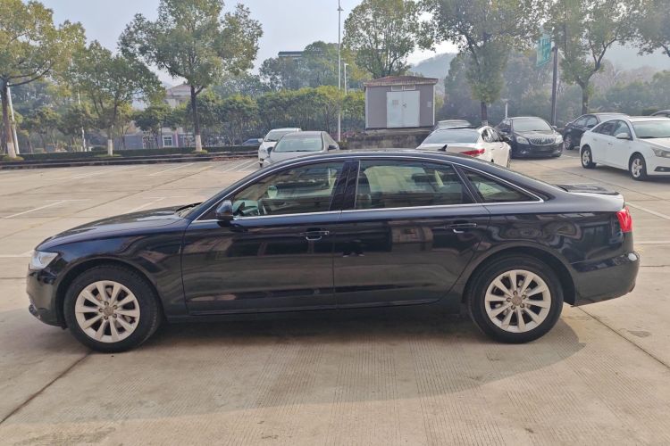 奥迪A6L 2015款 TFSI 百万纪念智领型车身外观4