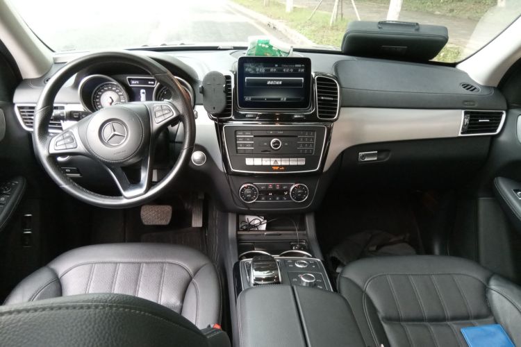 奔驰GLS 2017款 GLS 400 4MATIC时尚型中控内饰7002