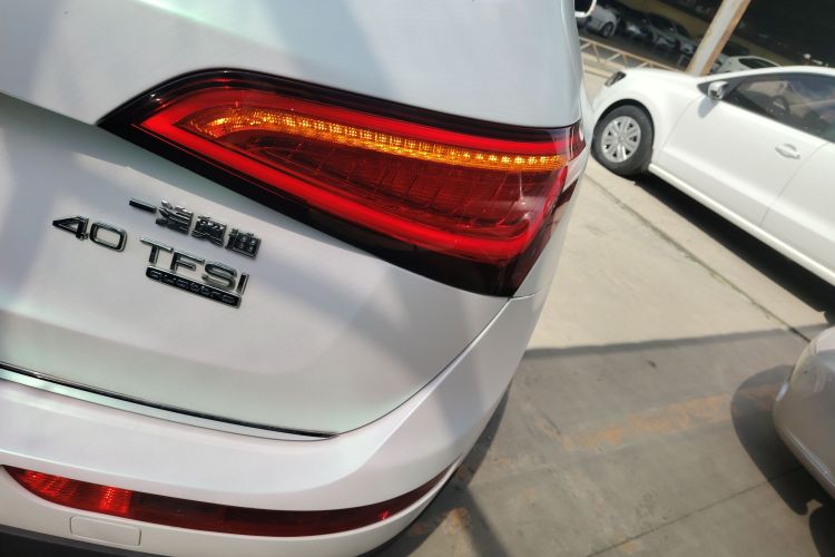 奥迪Q5 2016款 40 TFSI 进取型车身外观6006