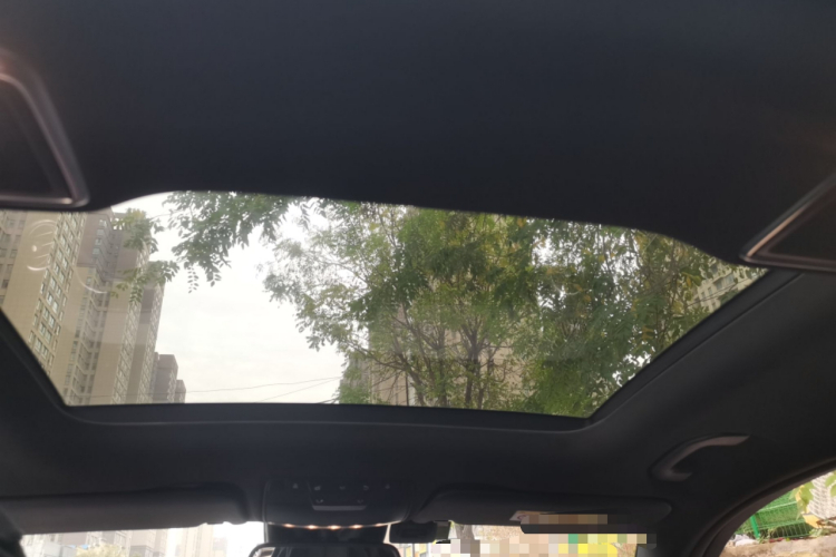 奔驰GLC 2019款 GLC 260 L 4MATIC 豪华型局部细节22