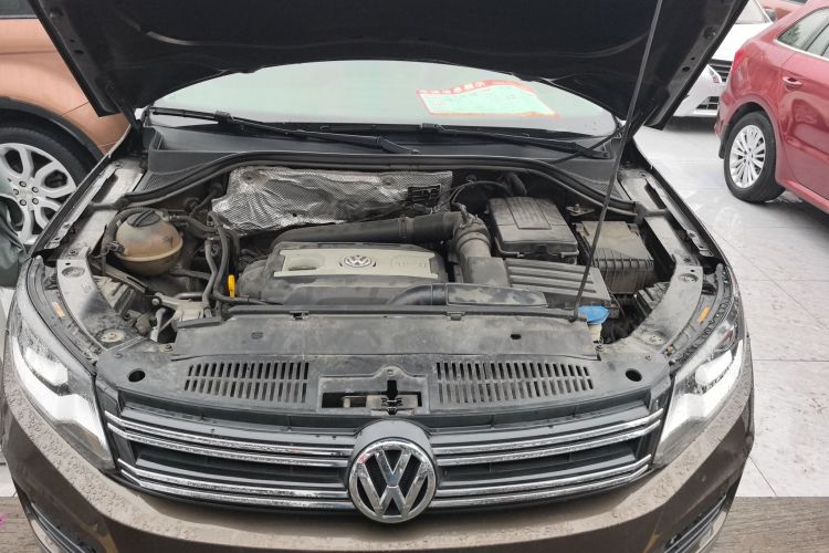 大众 途观 2015款 1.8TSI 自动两驱风尚版机舱底盘24